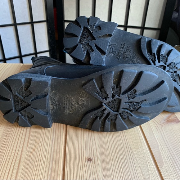 Fluevog leather 7th Heaven 8 eye combat boots - Picture 5 of 6